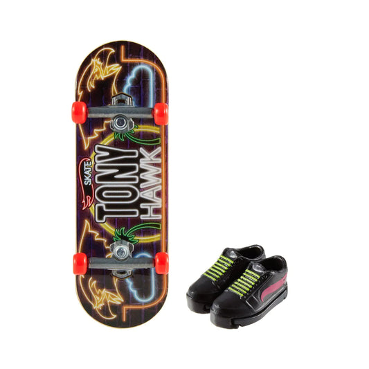 HW SKATEBOARD + SHOES